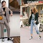 Mặc Vest Đi Giày Sneaker Nữ